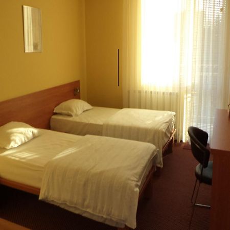 Elit Hotel Sófia Quarto foto